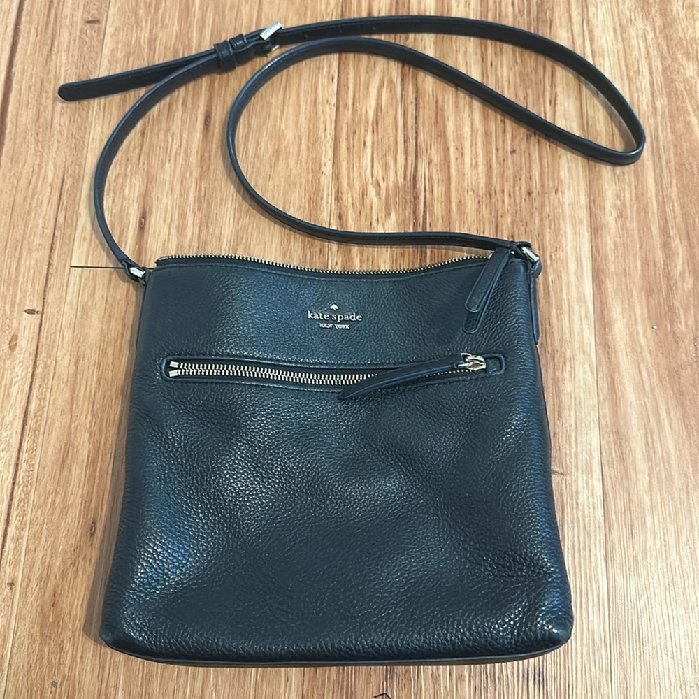 ✨Kate Spade Black Crossbody Bag✨